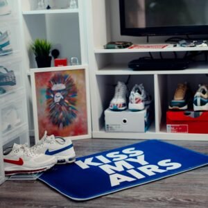 Kiss My Airs (Blue)